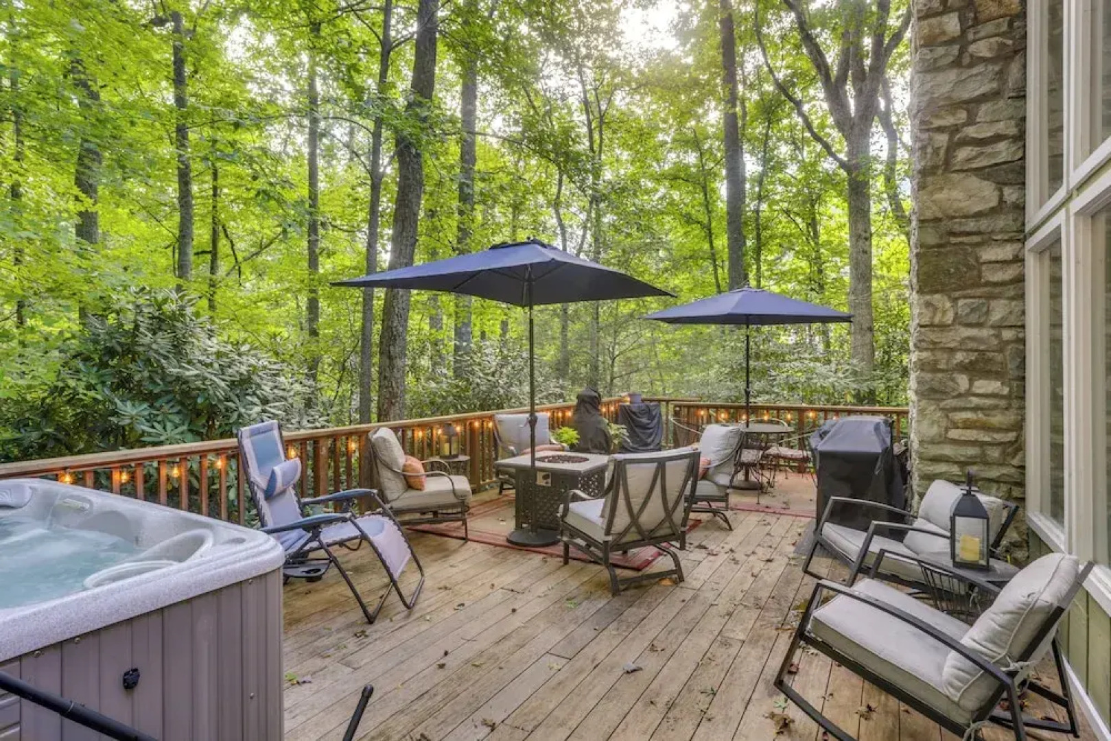 Well-appointed Boone Home w/ Hot Tub + Gas Grill