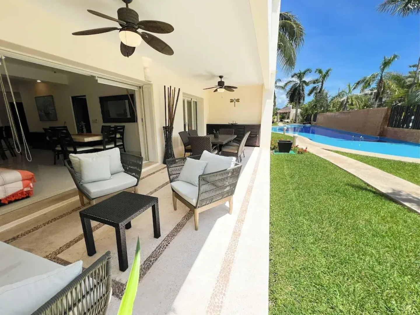 Relajate hermoso jardín y 2 piscinas