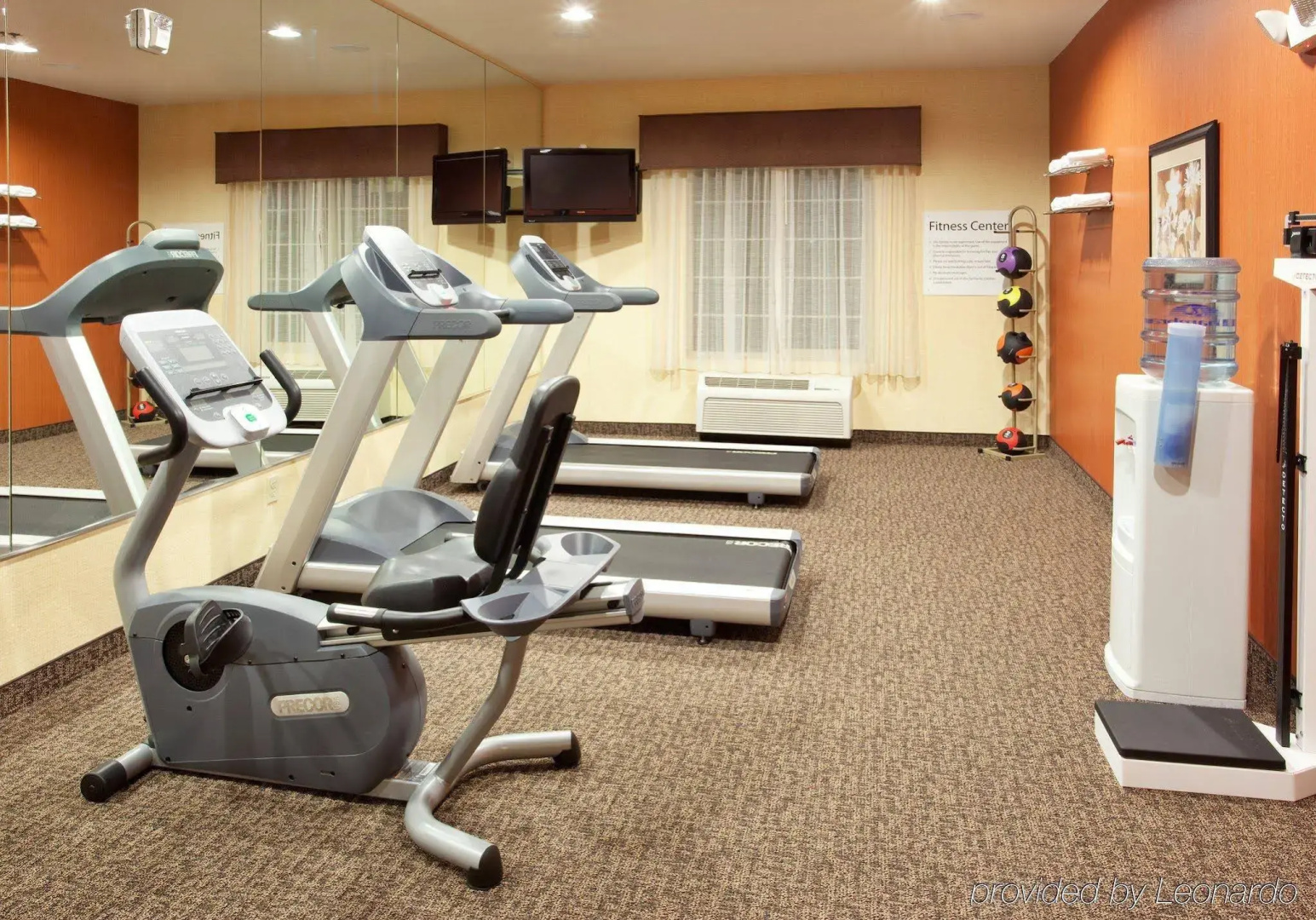 Holiday Inn Express & Suites Willows by IHG