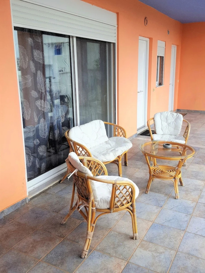 Spacious house with seaview