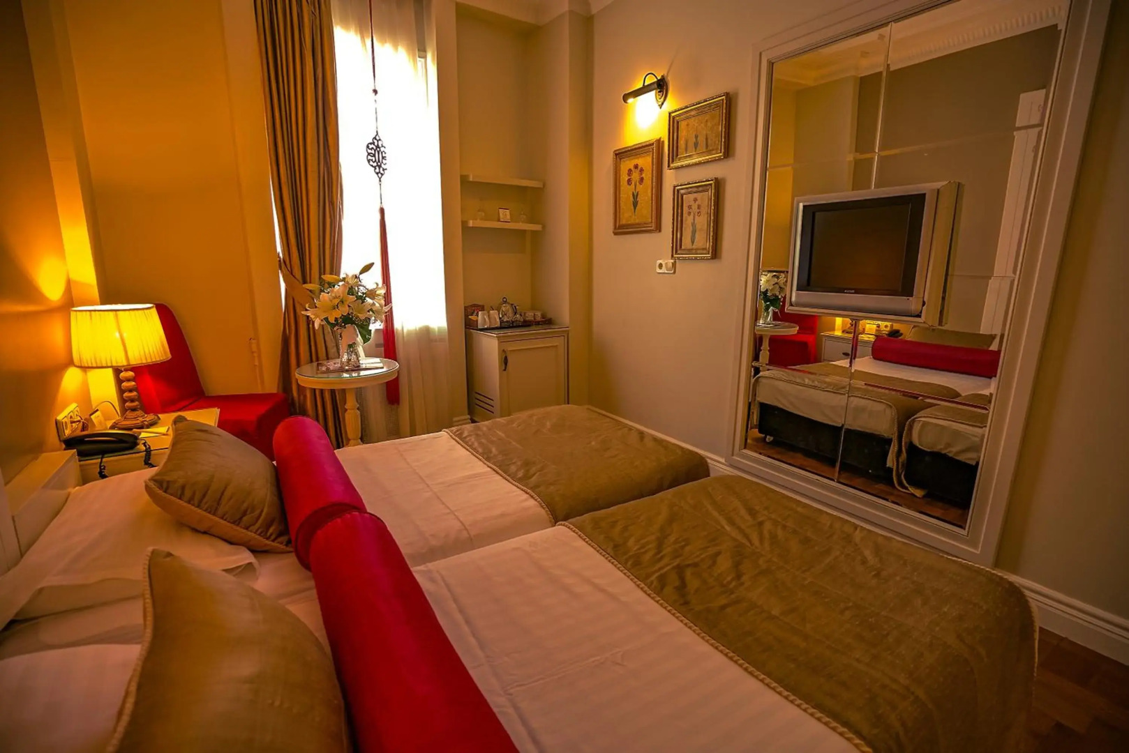 Seres Hotel Old City