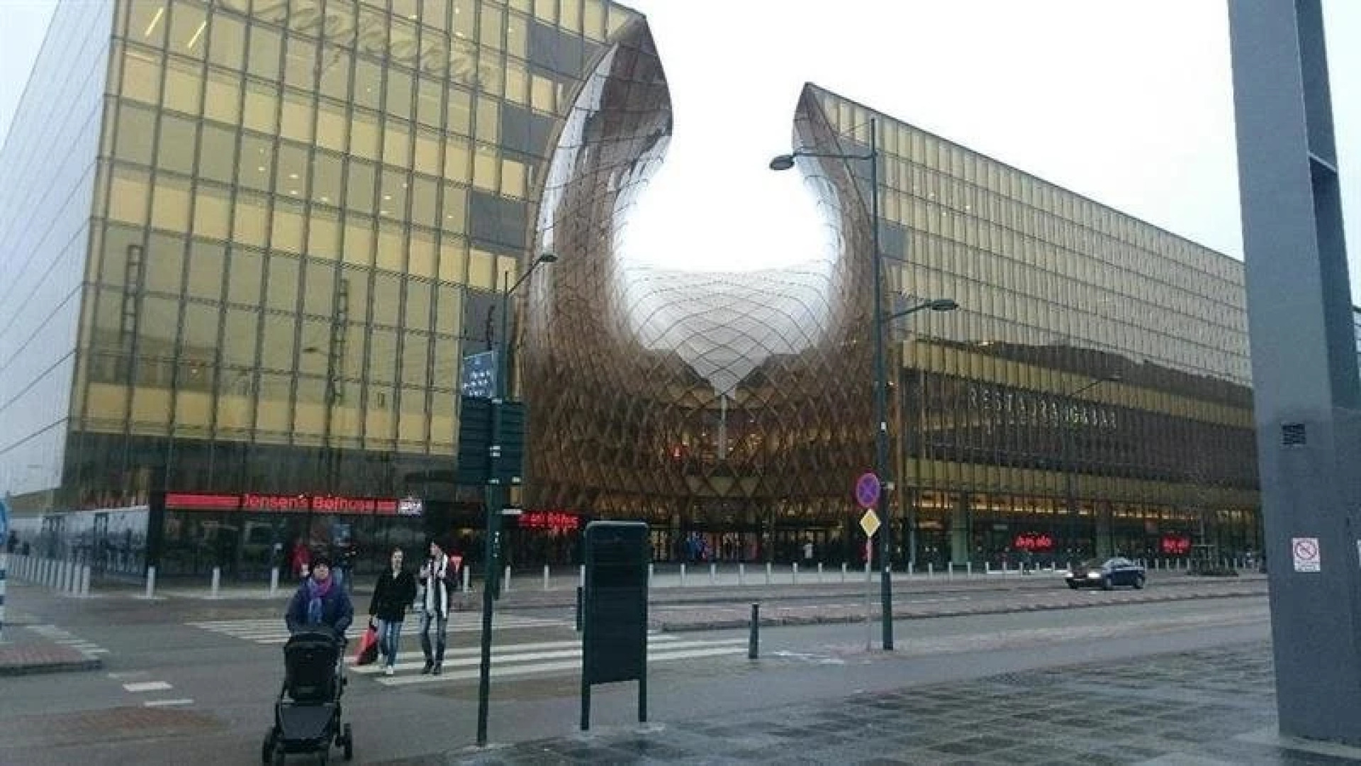 HYLLIE Emporia suite