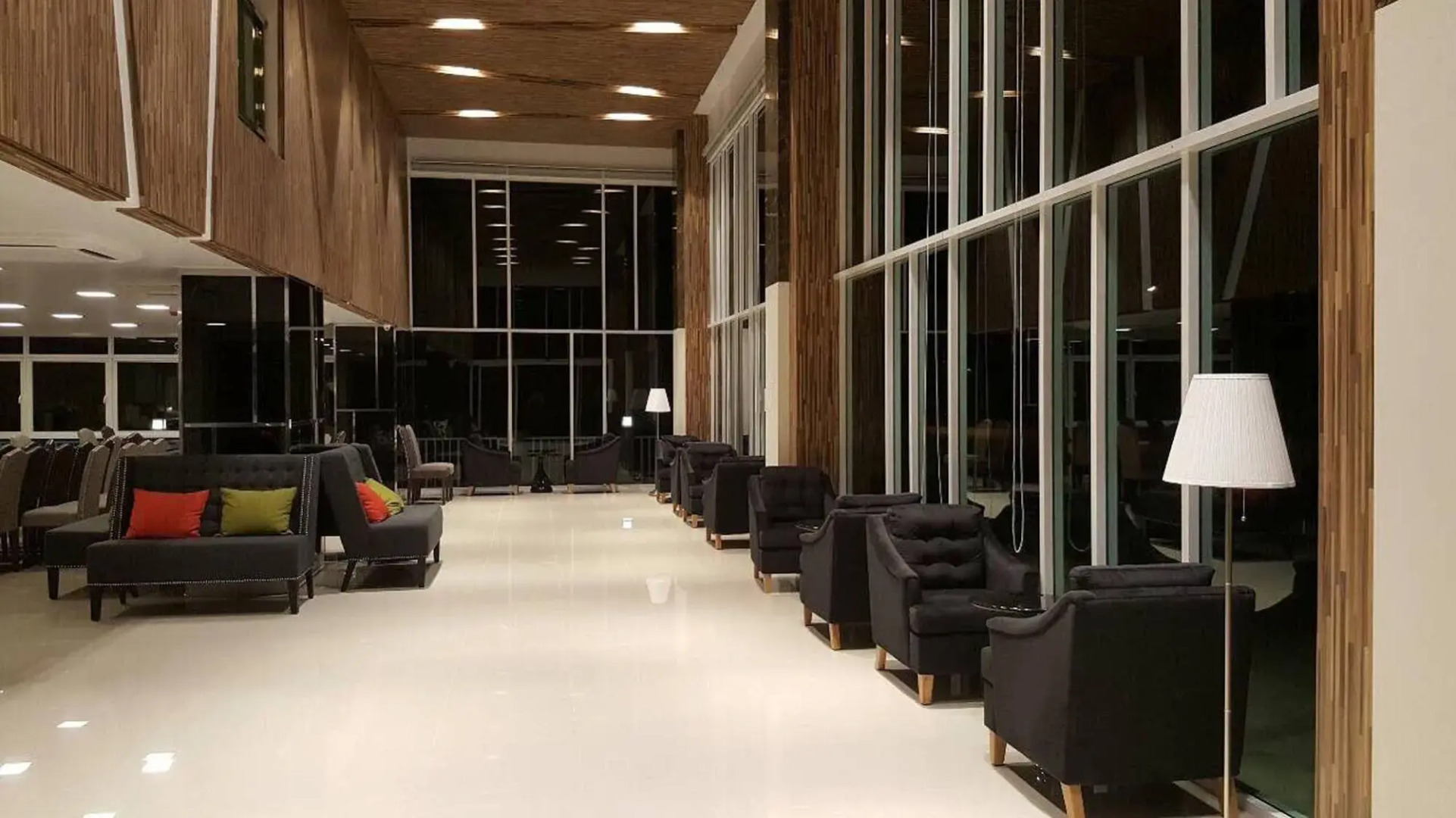 Chaisaeng Villa Hotel