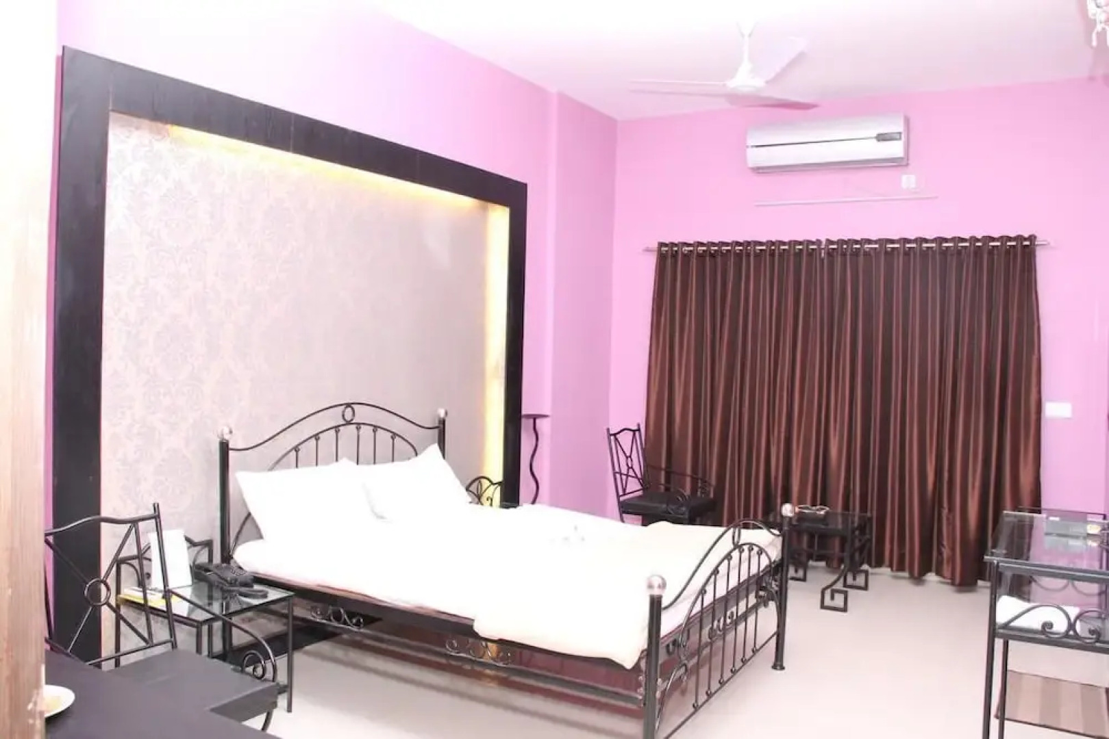 Aagaman Guest House