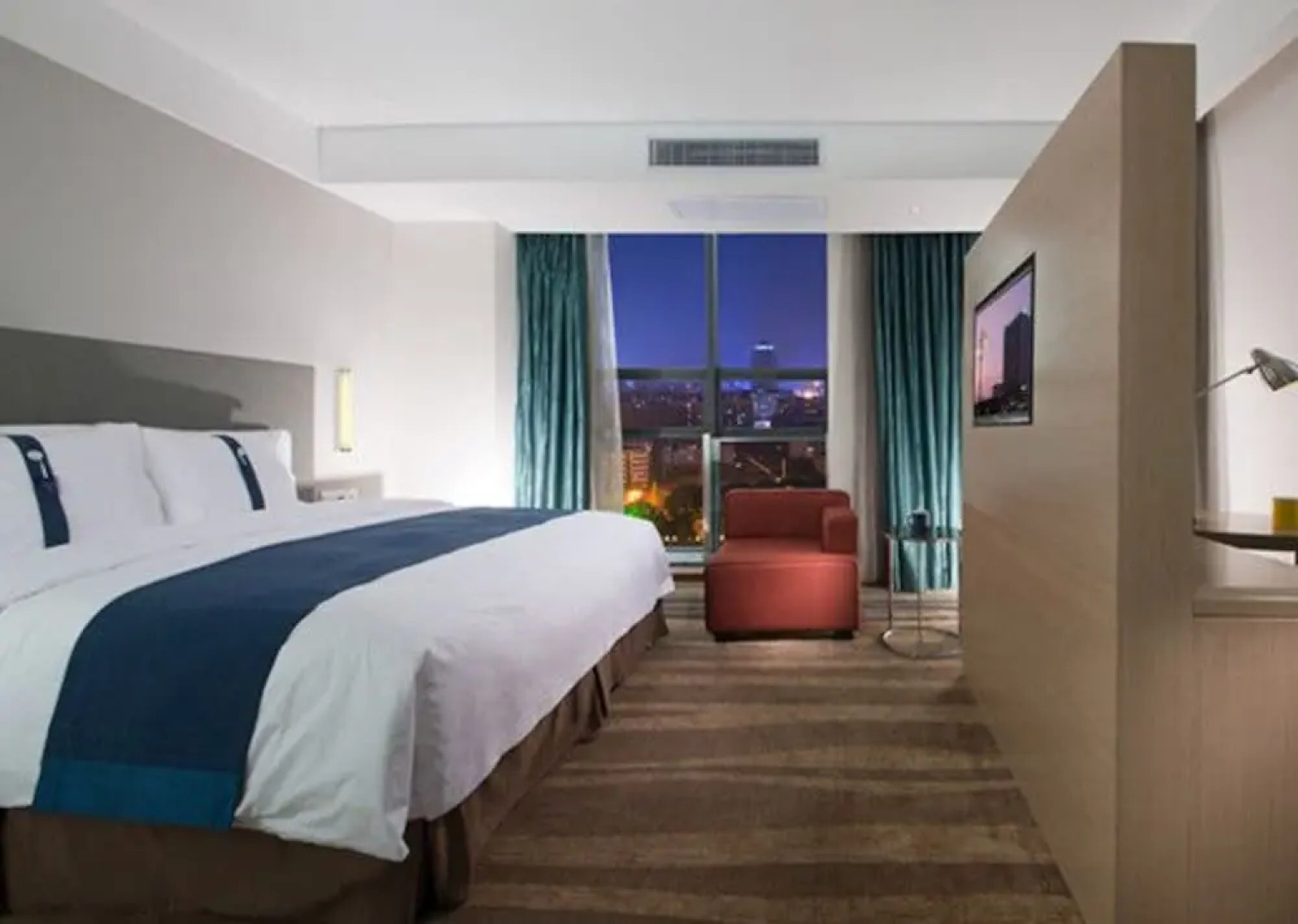 Holiday Inn Express Yancheng City Center