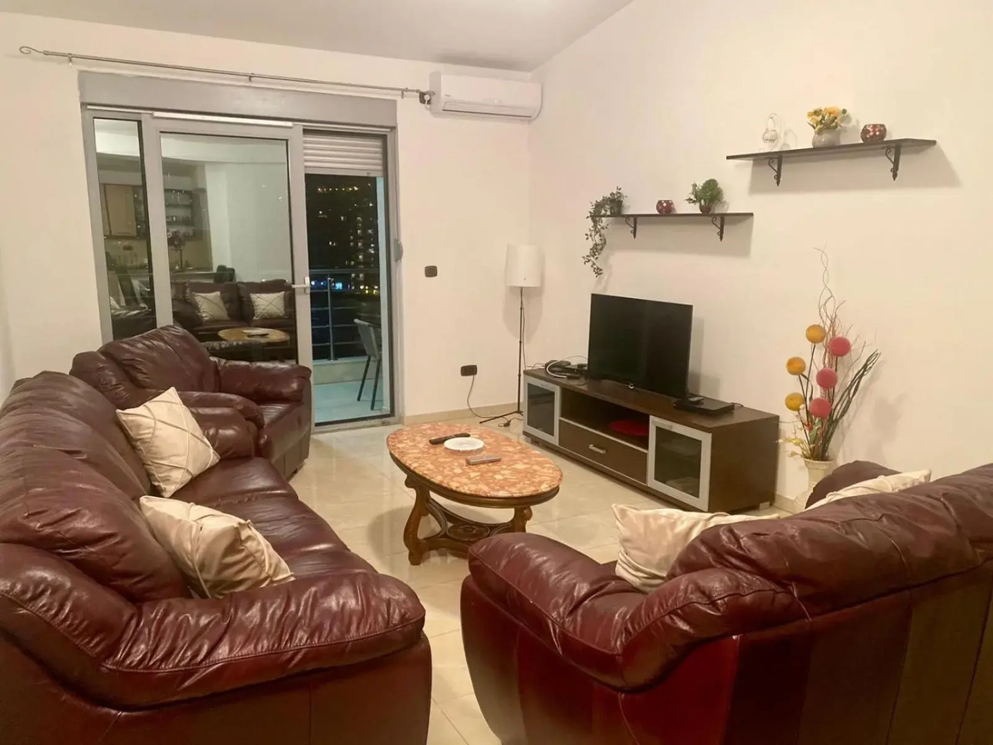 Apartmani AURA