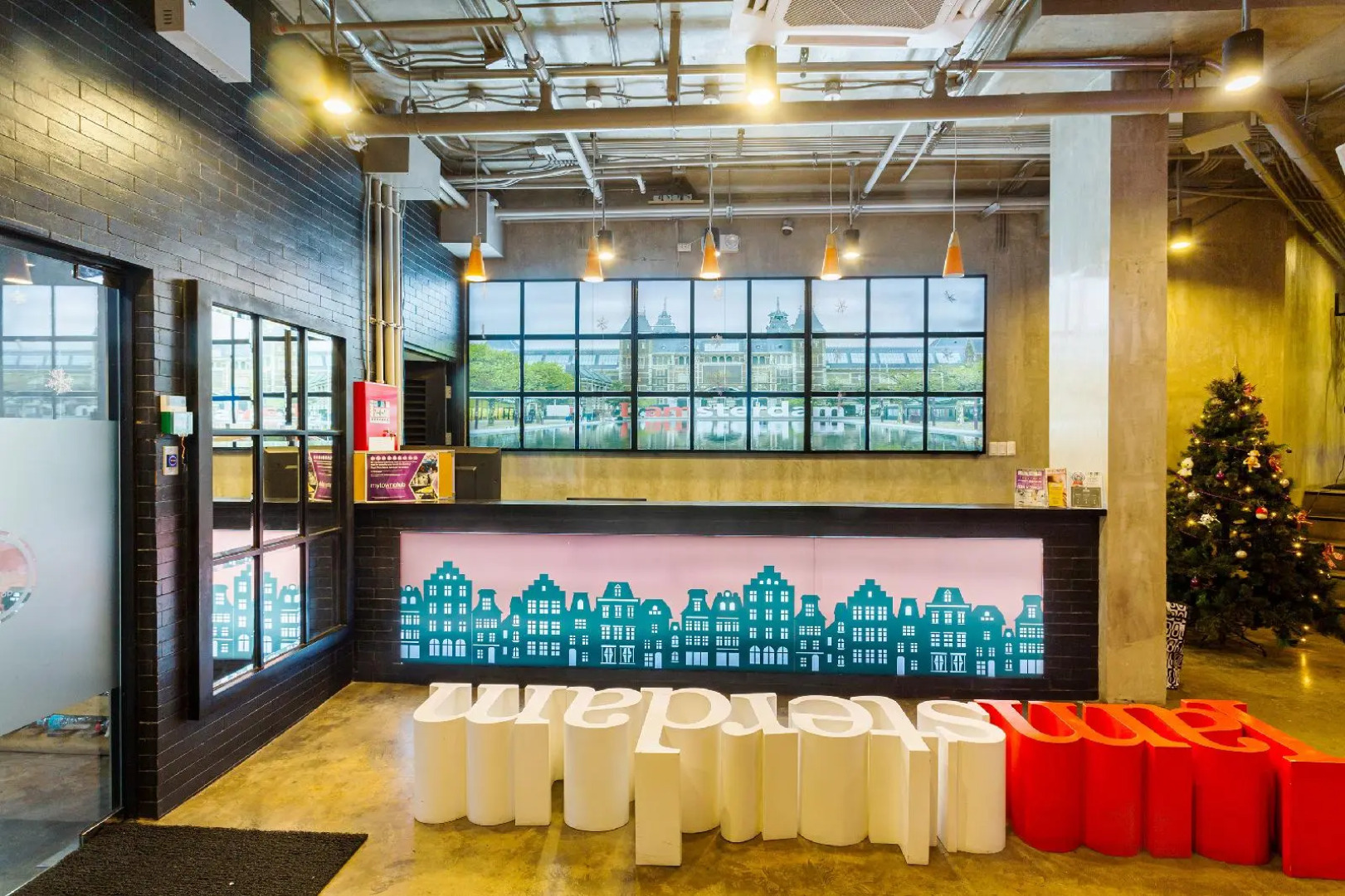 Oyo 518 Mytown Amsterdam