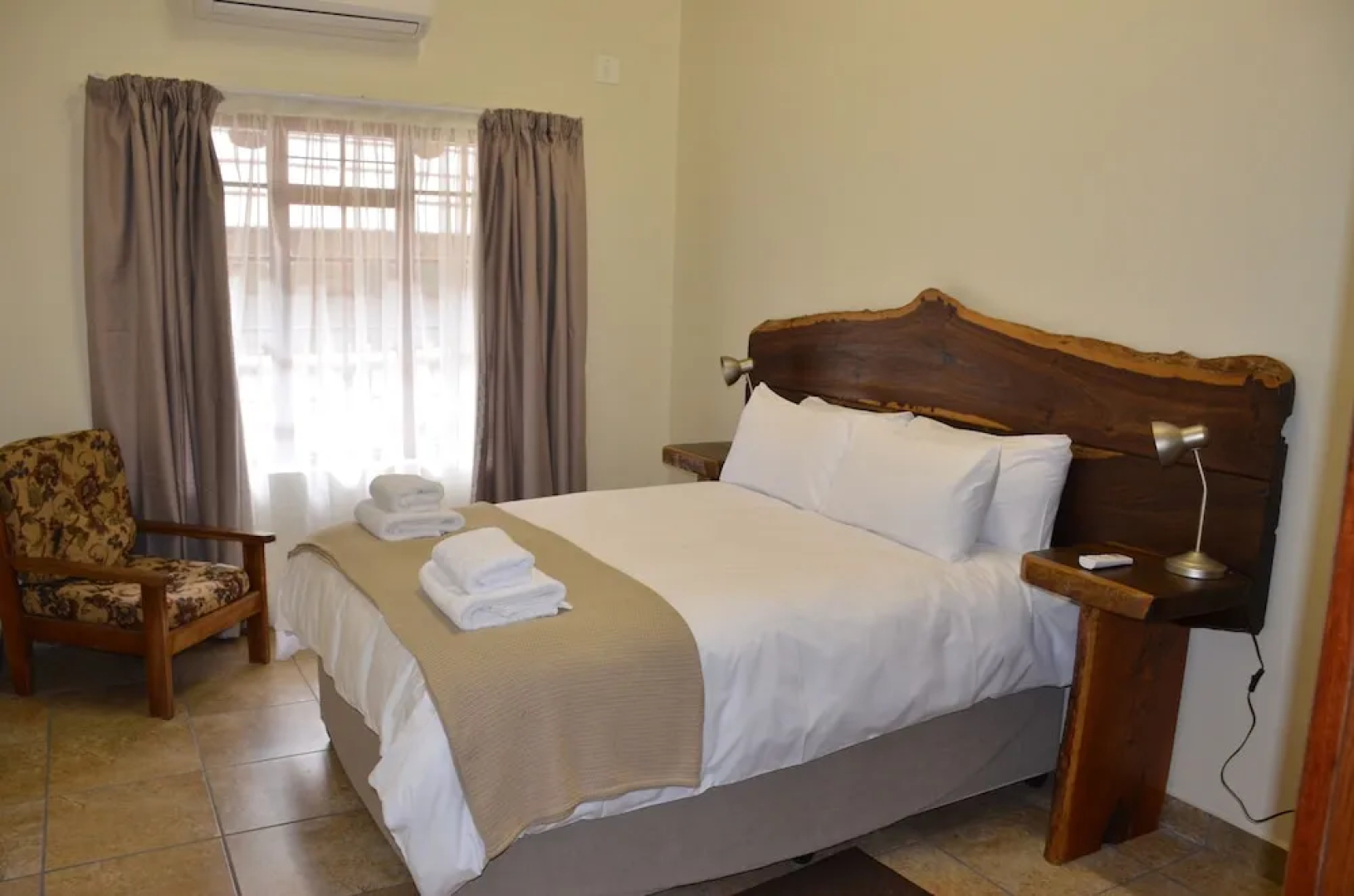 Stoep Cafe Guest House