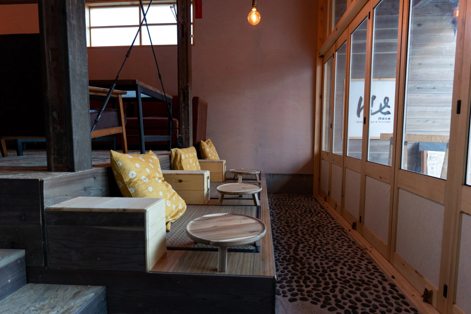 Guesthouse & Kitchen Hace