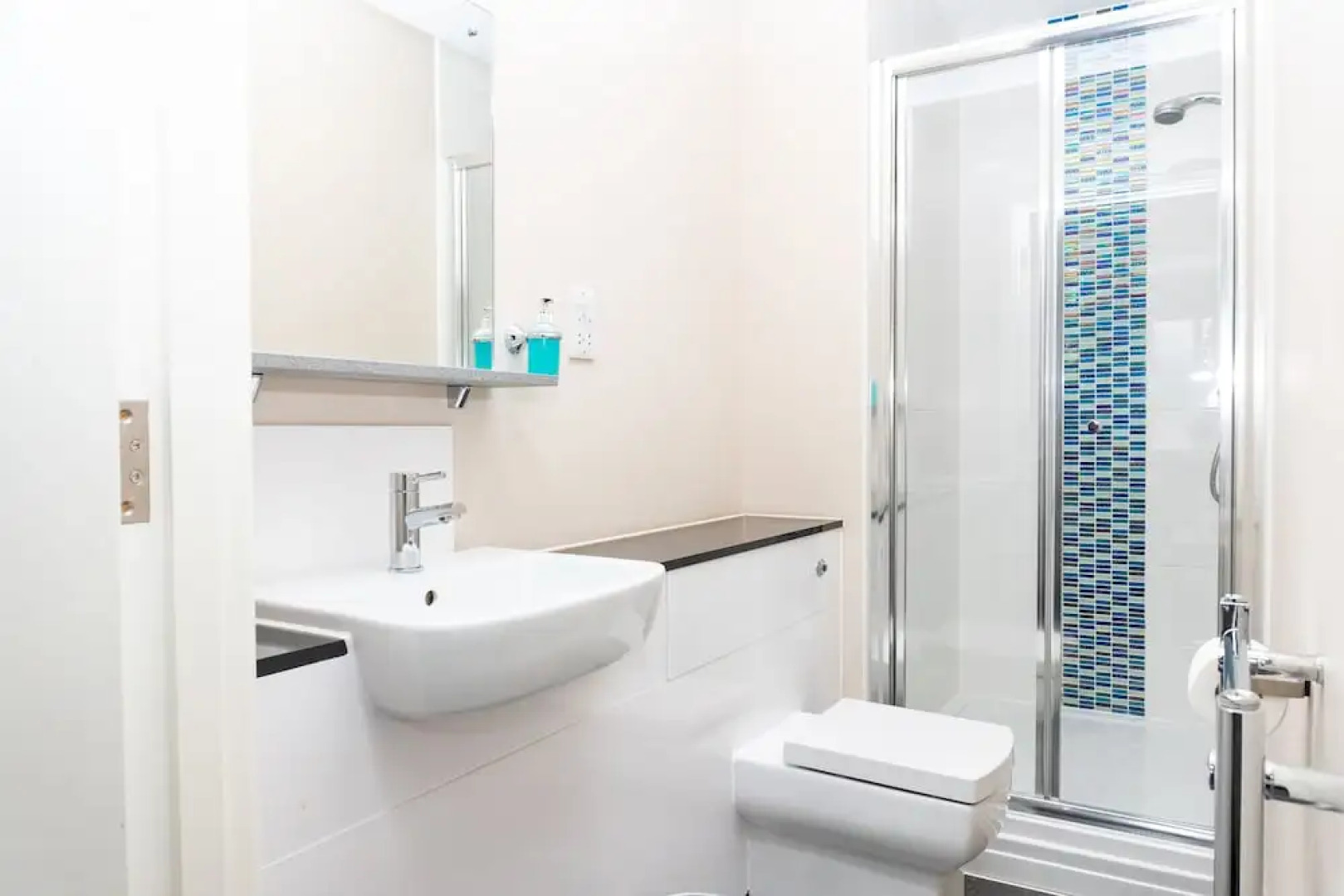 Magna House Apartments