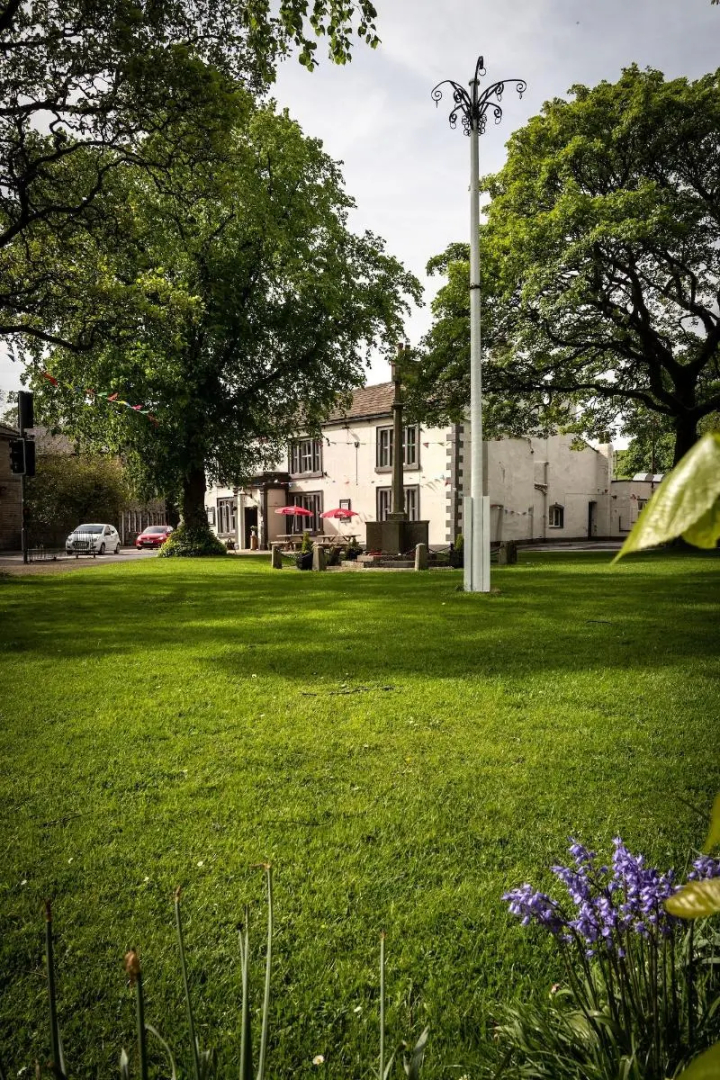 The Maypole Inn