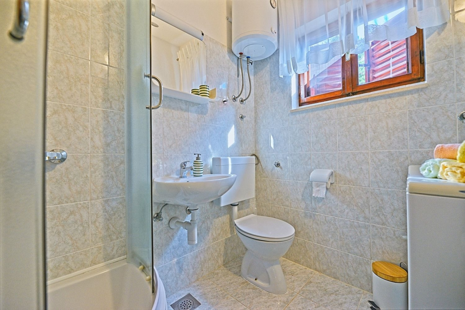 Holiday house Viki - sea view terrace: Postira, Island Brac