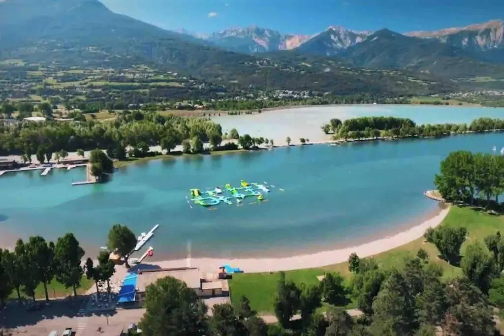 Appartement rénové à 200m de la plage + garage