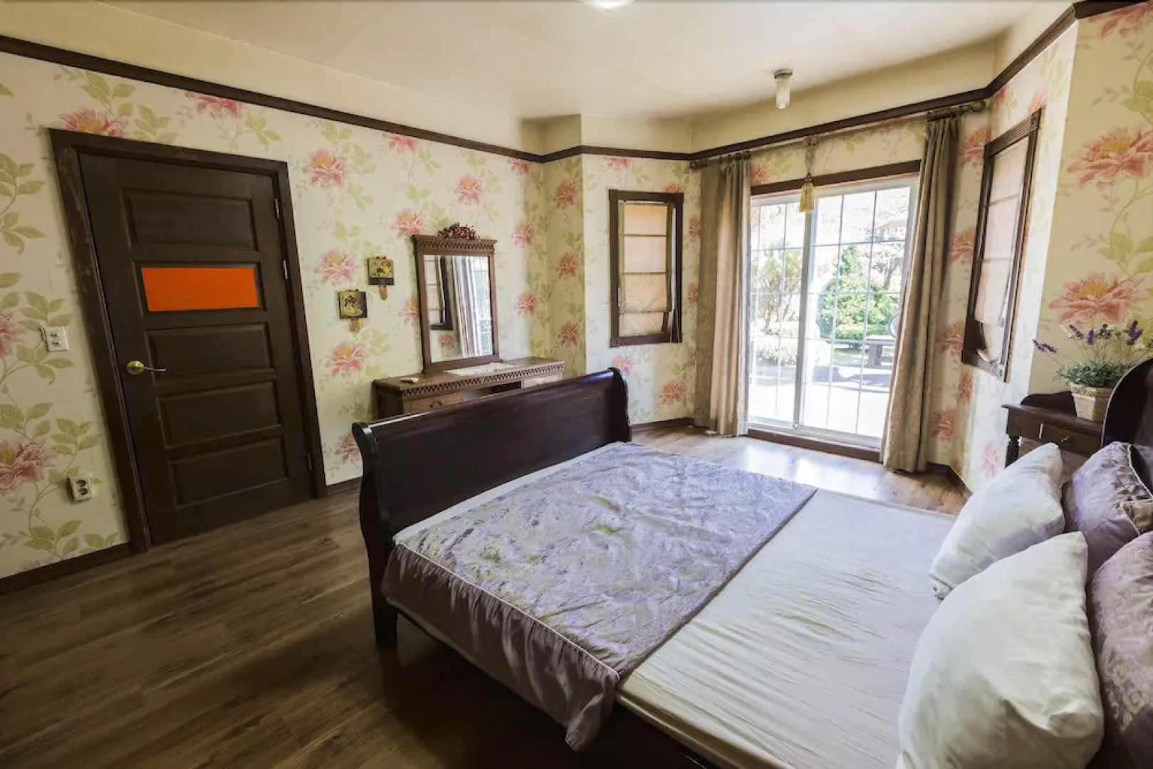 Yangpyeong Island in Forest Pension