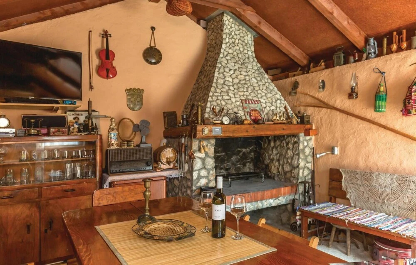 Awesome Apartment in Metkovic With Outdoor Swimming Pool, Wifi and 2 Bedrooms