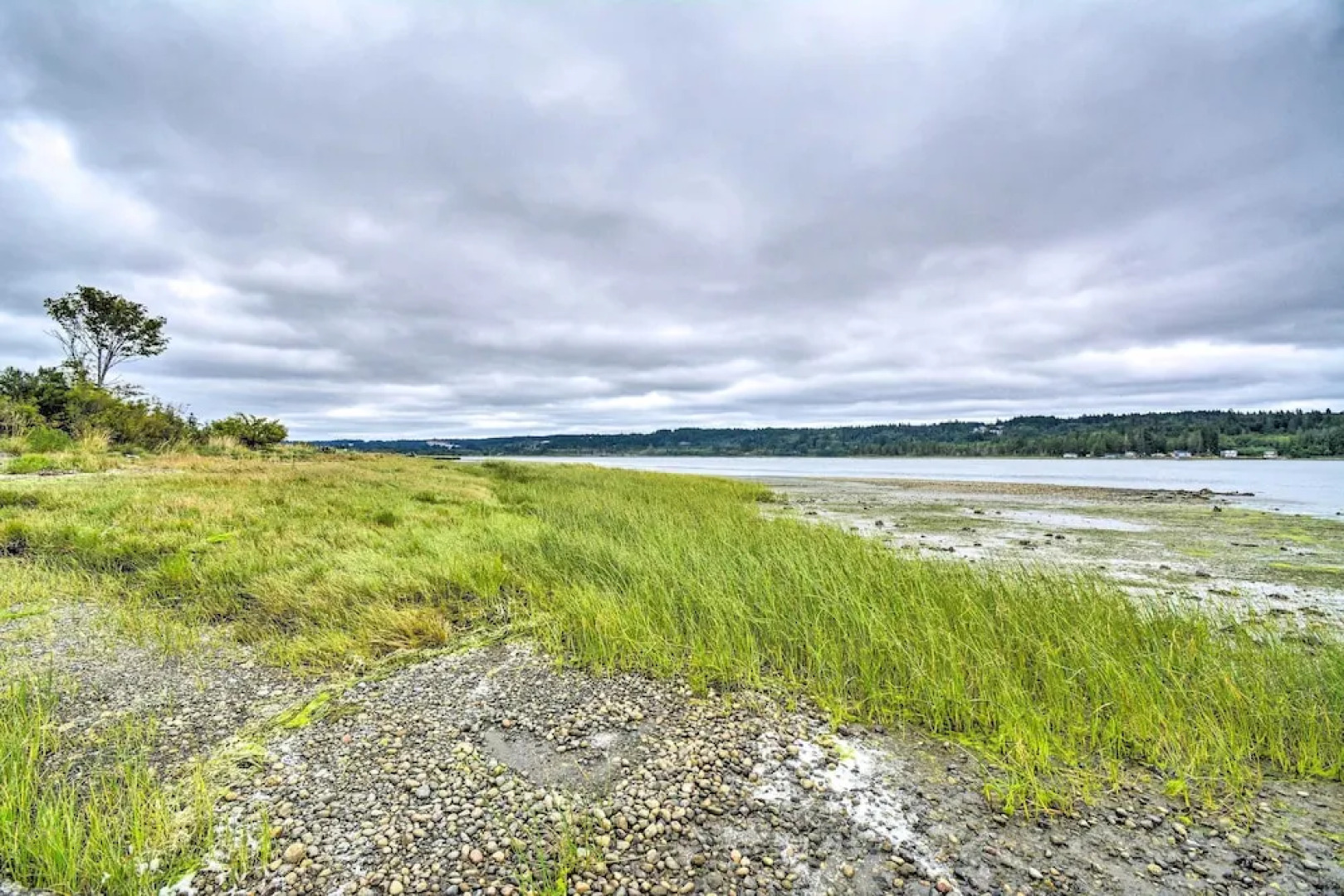 Historic Belfair Cabin Abode on the Hood Canal!