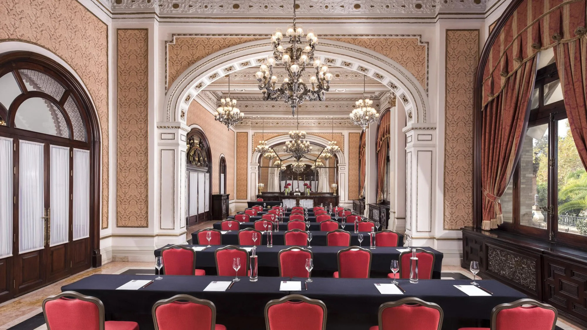 Отель Alfonso XIII, a Luxury Collection Hotel, Seville