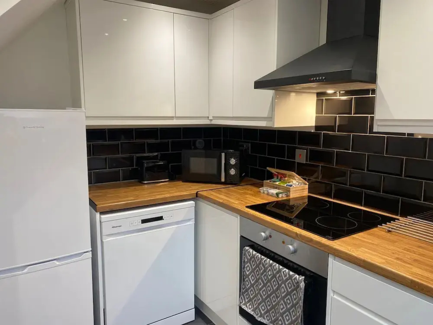 Harlow Cozy 3-bed House Retreat