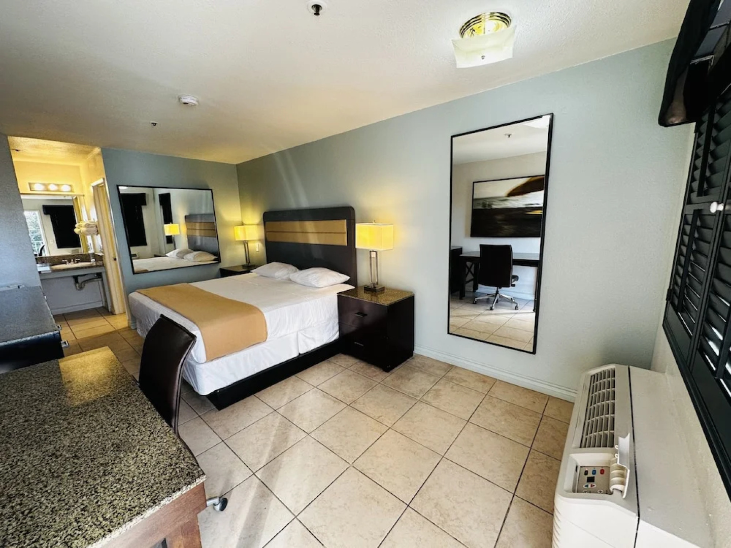 Casa Blanca Express & Suites Cypress Buena Park - Anaheim Area