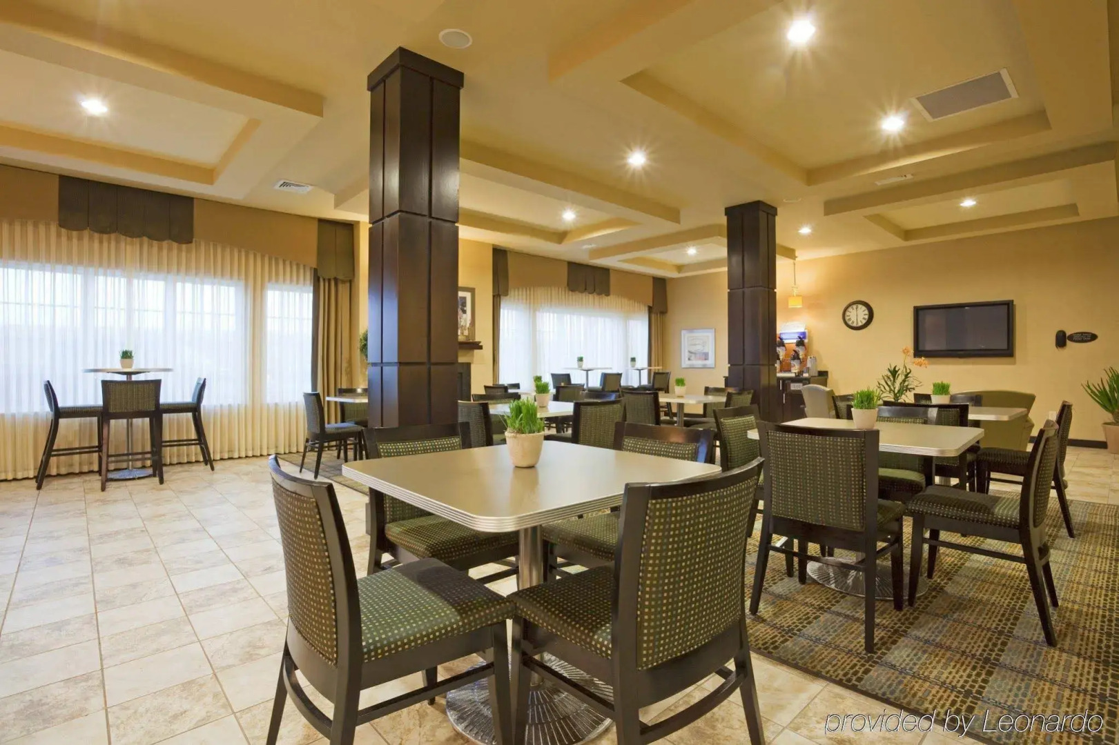 Holiday Inn Express & Suites Eau Claire North by IHG