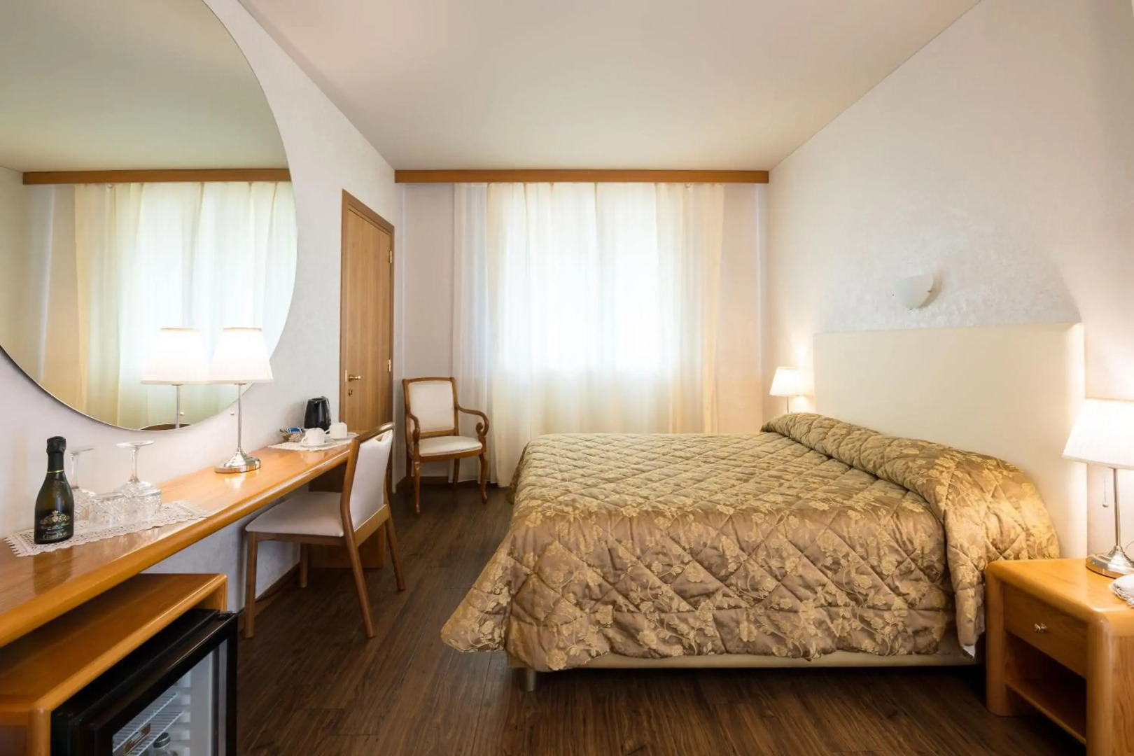 Hotel Aquila DOro