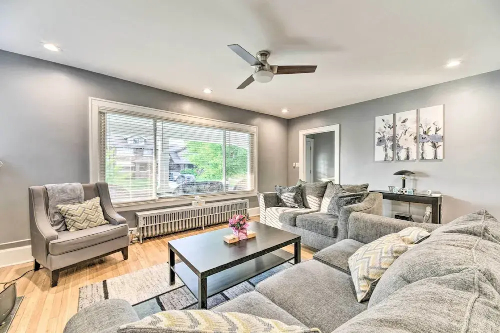 Elegant Detroit Home w/ Yard ~ 5 Mi to Dtwn!