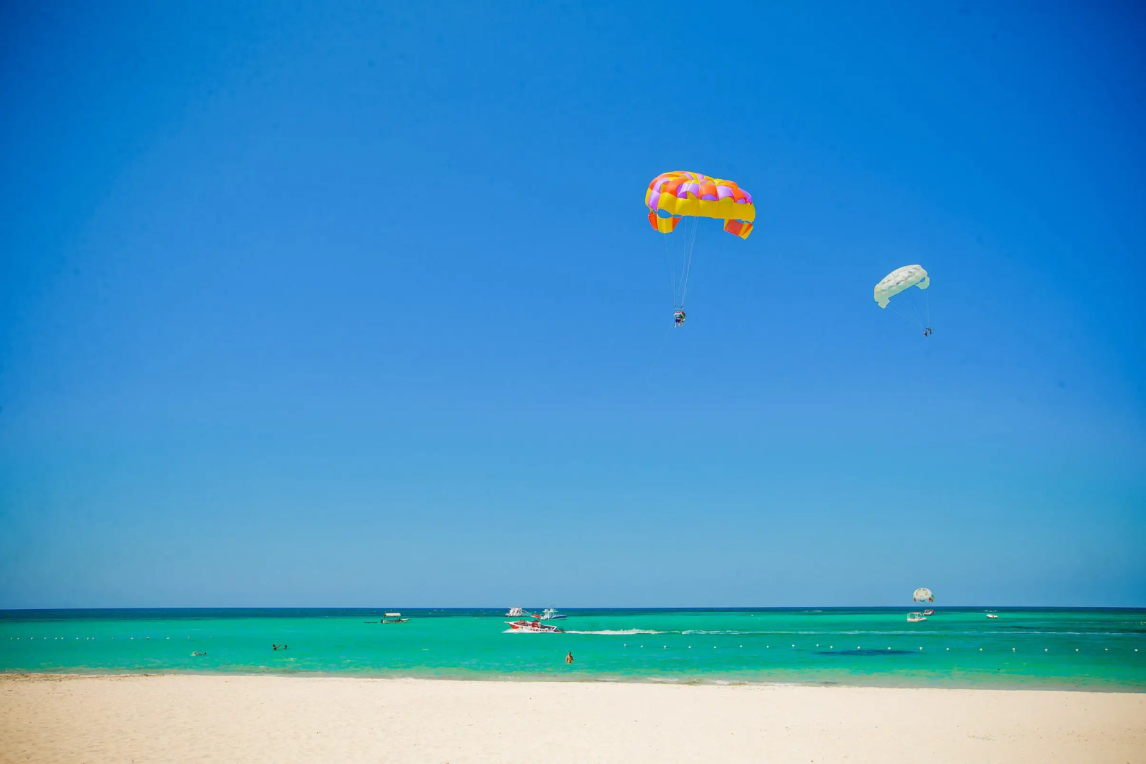 Ocean View Apartment with 3 BDR at Bávaro Beach