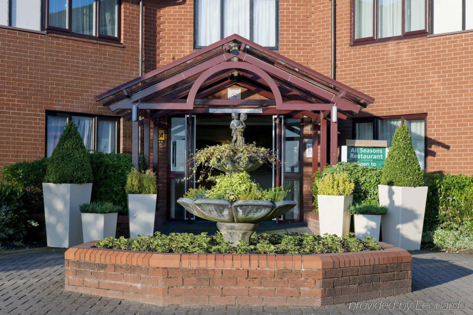 Holiday Inn A55 Chester West by IHG