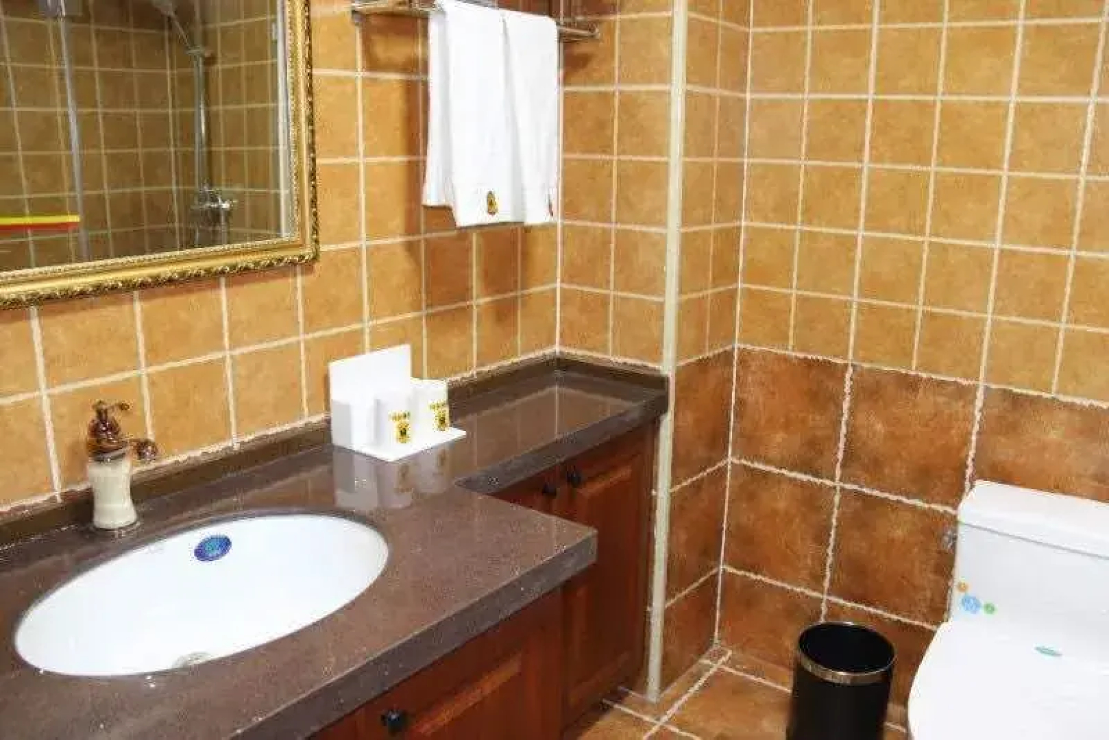 Super 8 Hotel (Tongliao Affiliated Hospital)