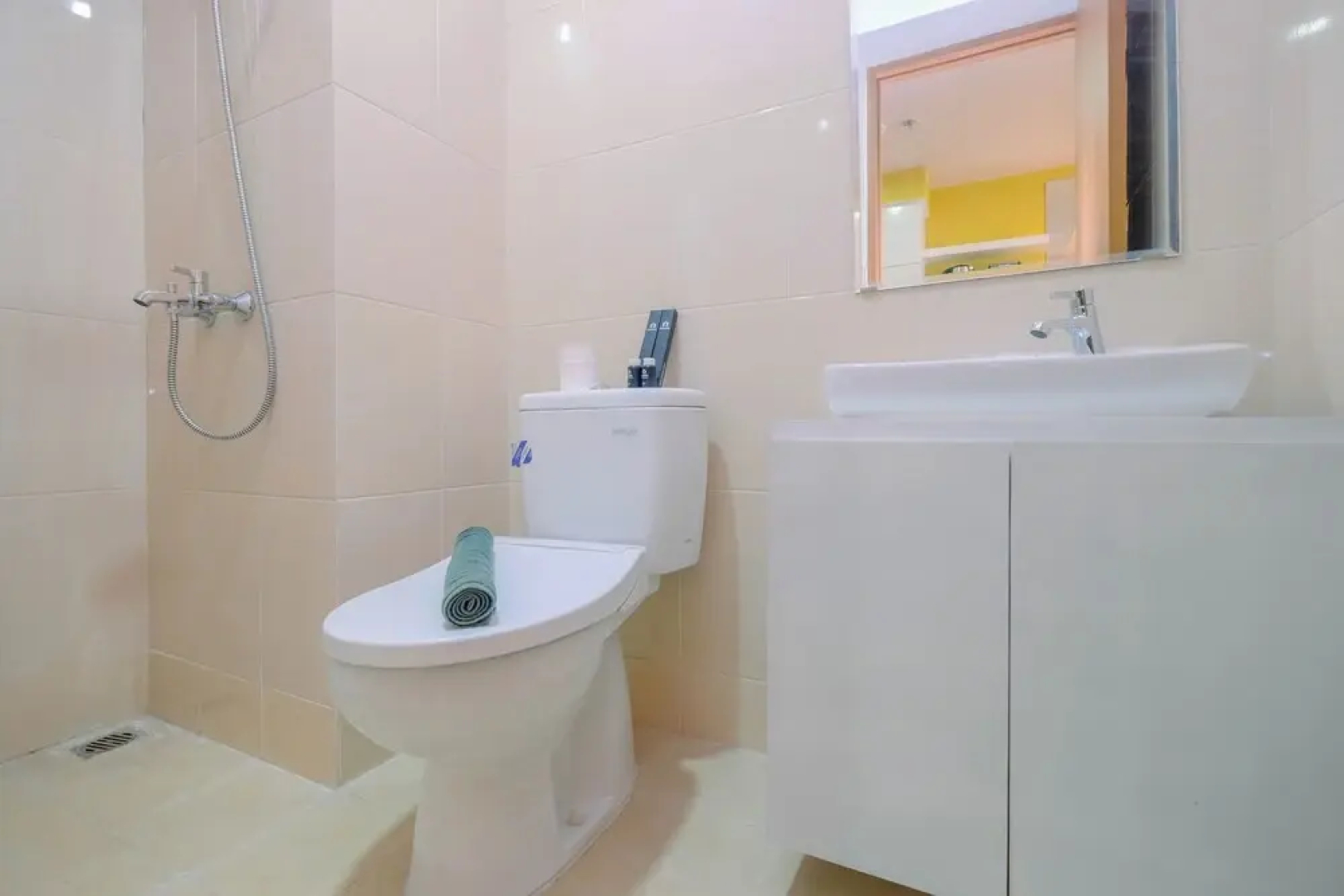 Highest Value Studio Apartment at The Oasis Cikarang