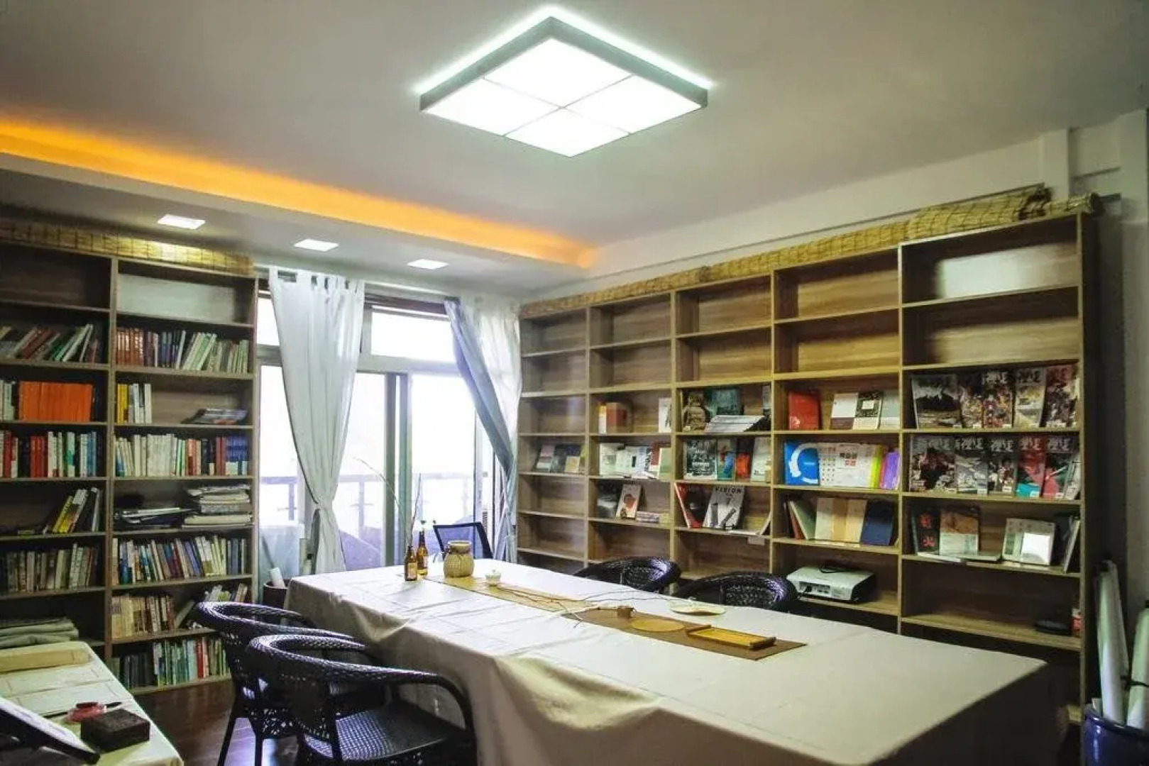 Wuhan Overnight Youth Space