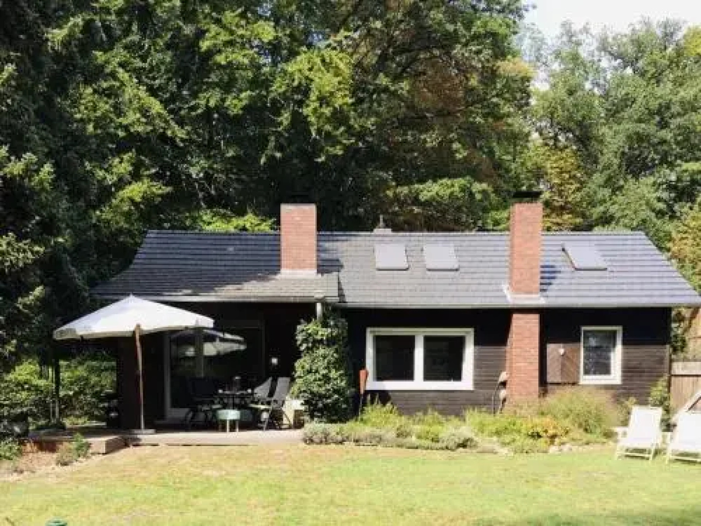 Restful Chalet in Winsen with Garden near Water Sports