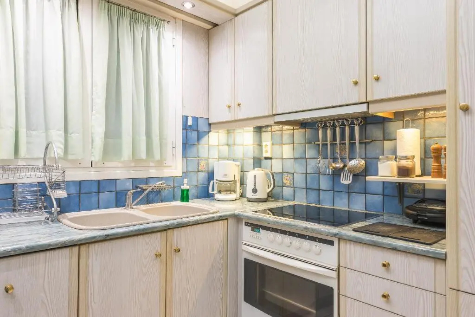 Amazing Apartment Pallini - Near Airport & Metro