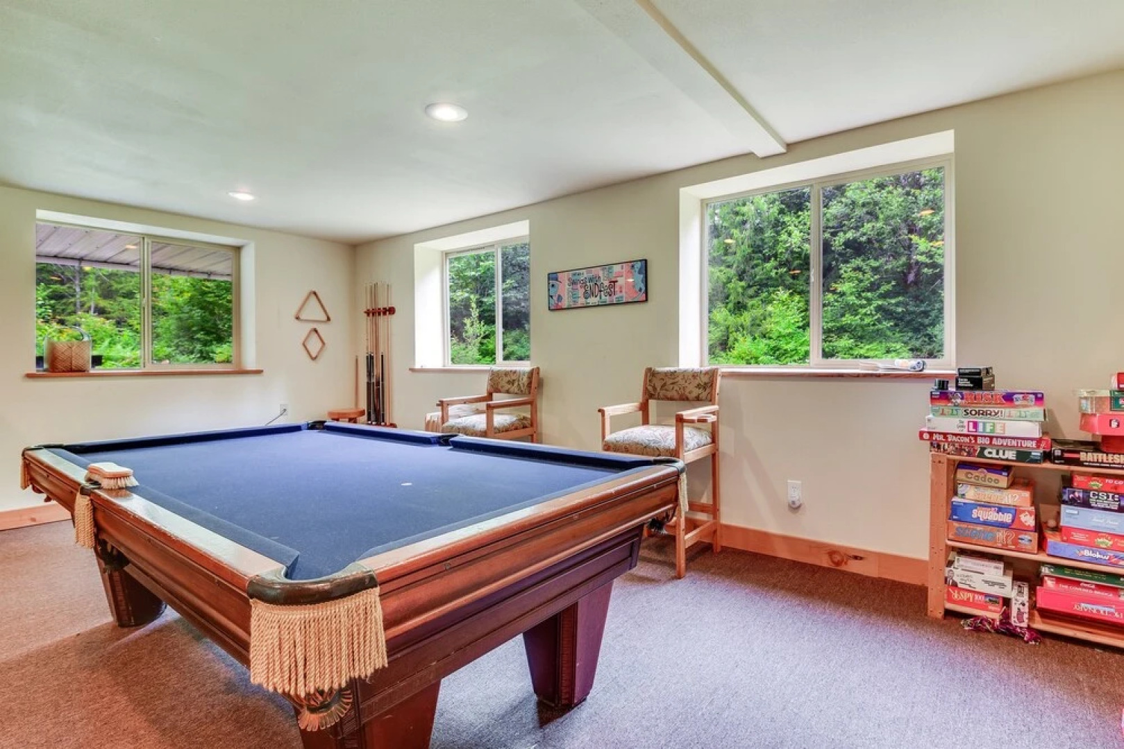 Little Bear Lodge - Three Bedroom Home with Mountain View