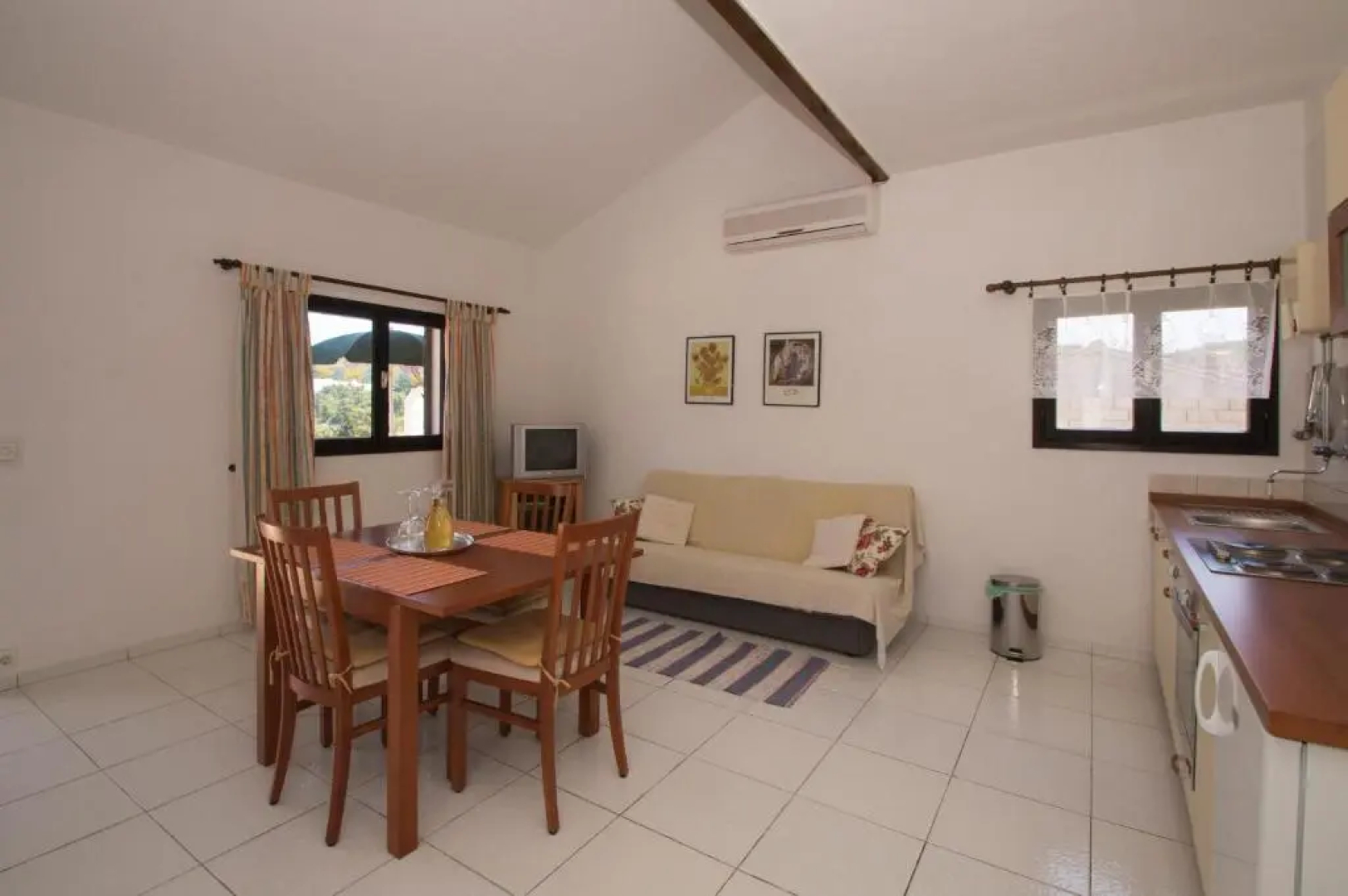 South Island Apartments