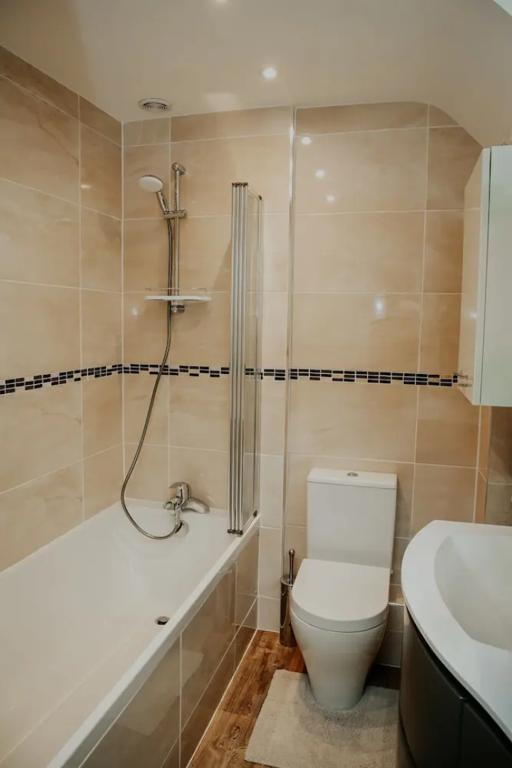 Remarkable 3-bed House in Easton-on-the-hill