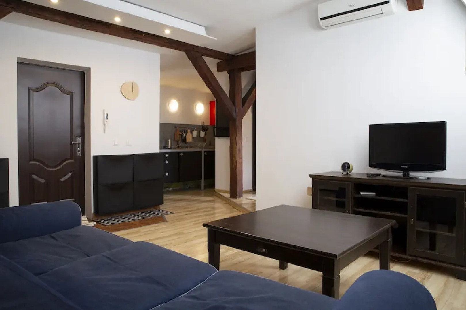 Boogie Woogie Apartment