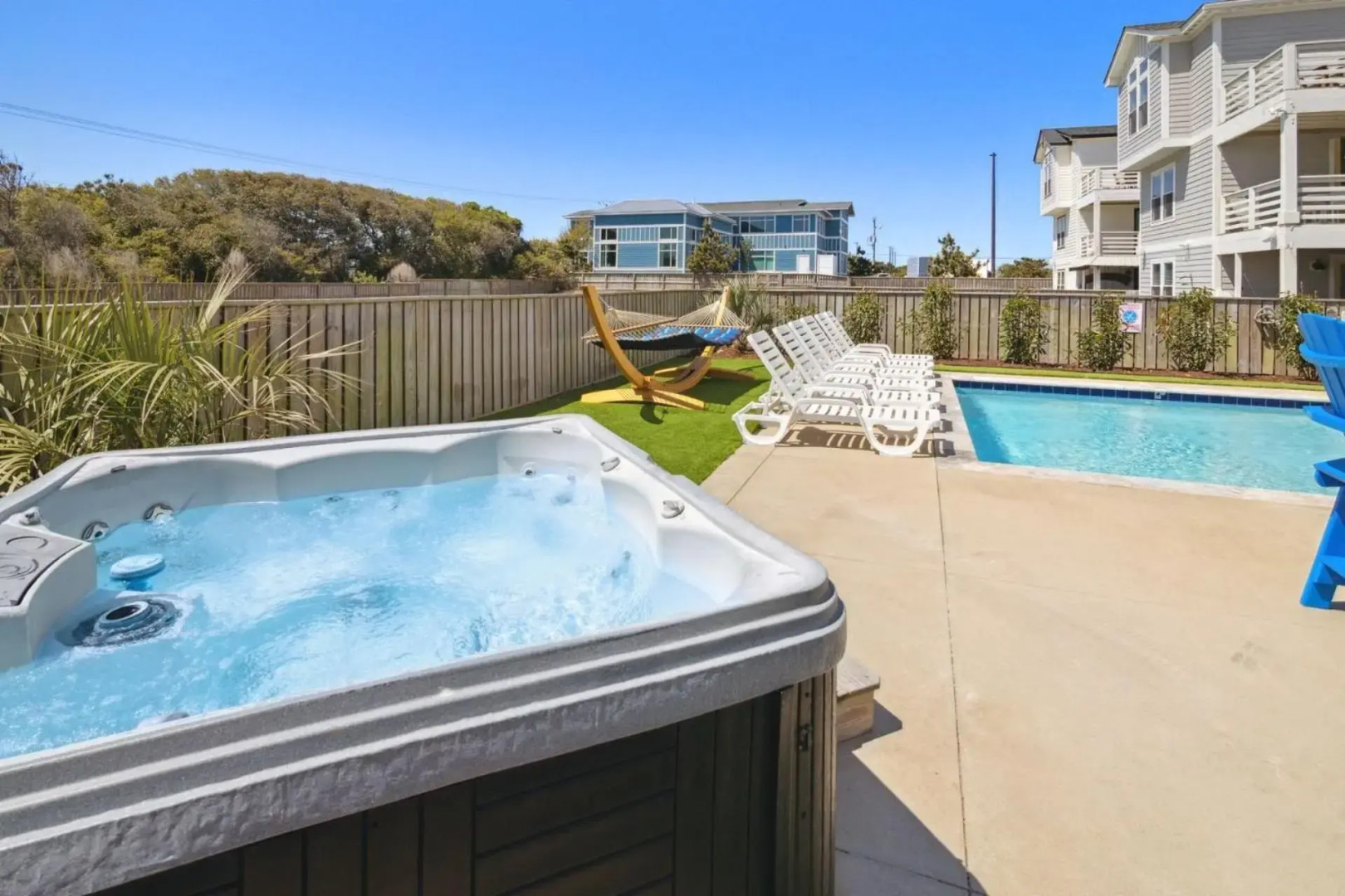 4057 - Fairways & Seaspray