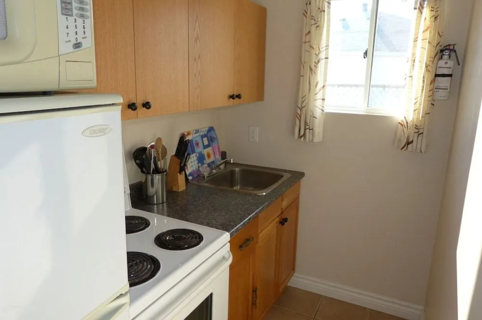 Oasis by the Bay Vacation Suites
