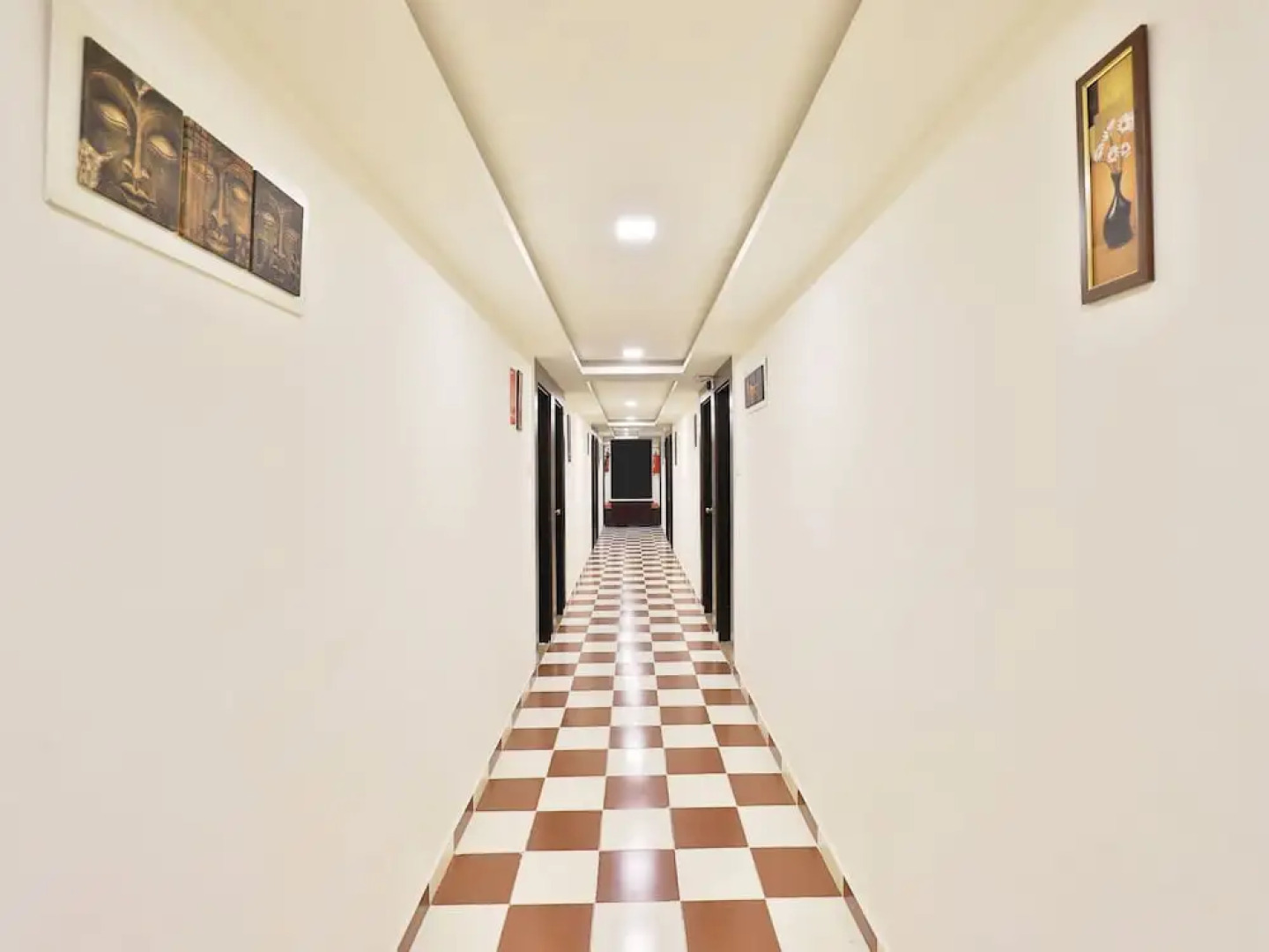 OYO 11072 Hotel Kajri Residency