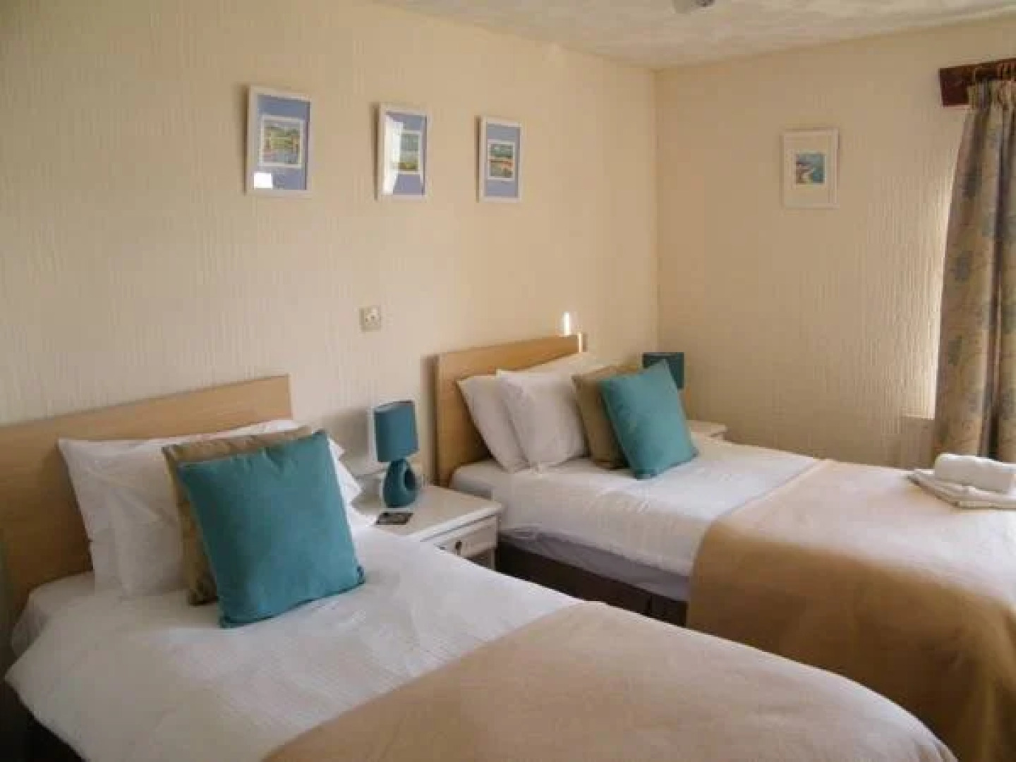 Gwesty Ty Gorsaf Hotel