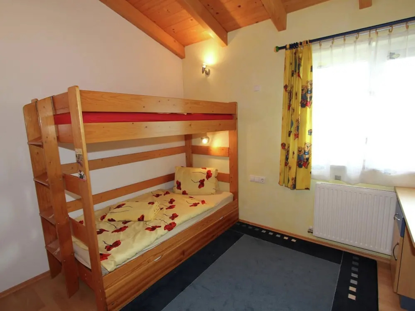 Cozy Chalet With Balcony in Imst