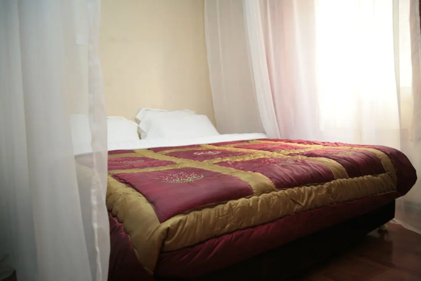 The Headquarters Inn