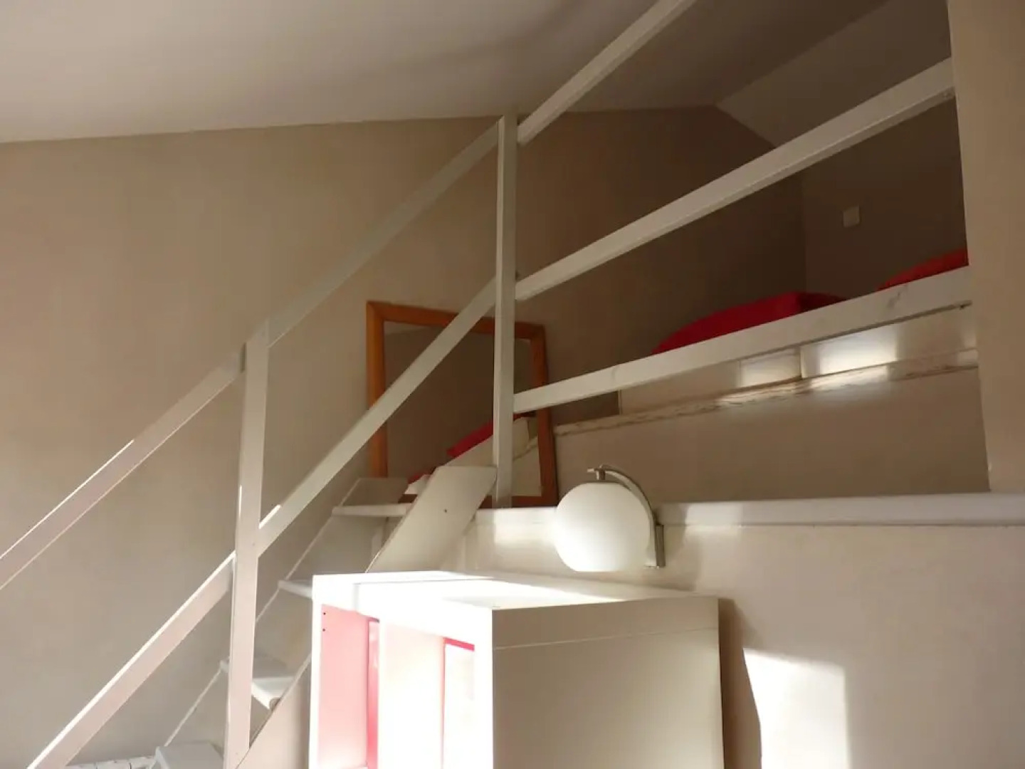 Maison à étages atypique