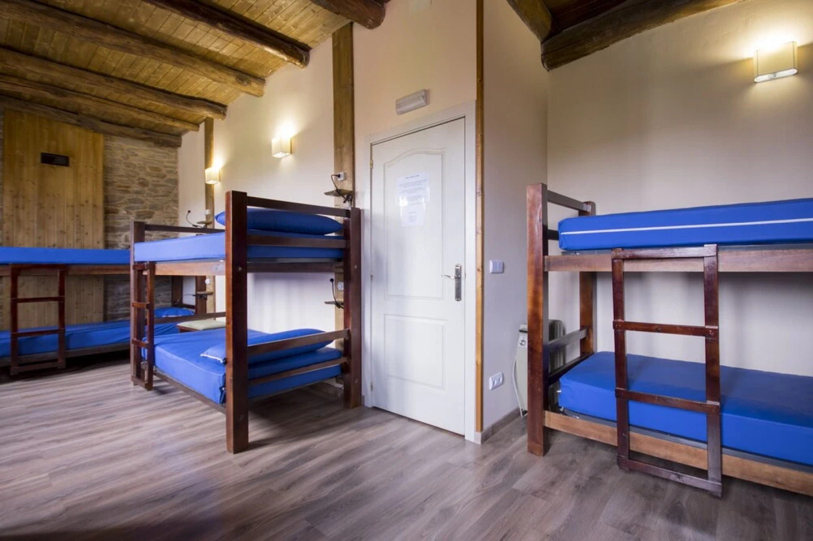 Albergue La Casona de Sarria