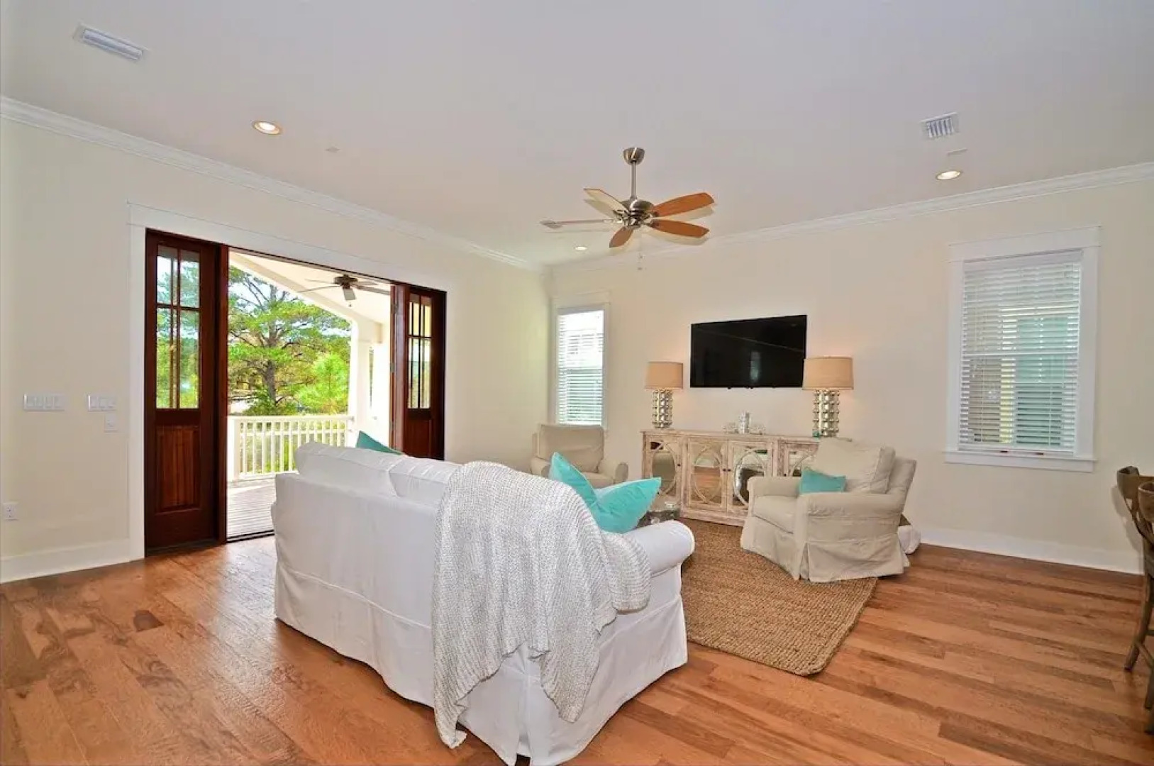 Wine Down Retreat 4 Bedroom Holiday Home By Coastal Dreamin