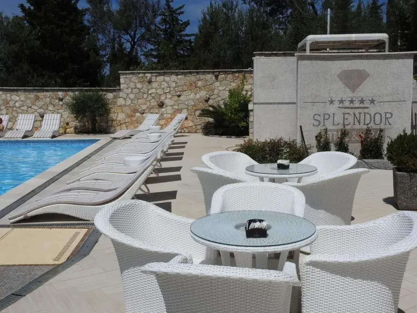 Splendor & Spa