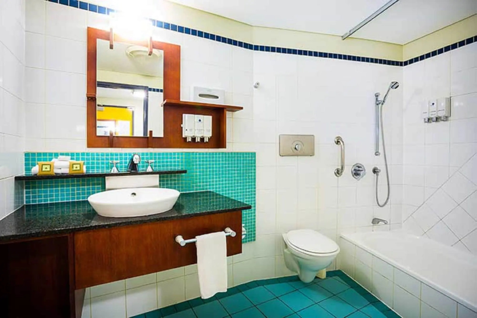 Kingfisher Bay Resort