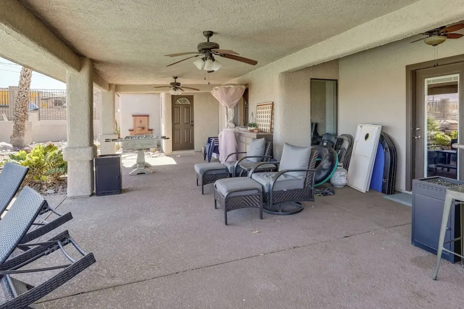 4 Mi to Lake Havasu State Park: Home w/ Mtn Views!