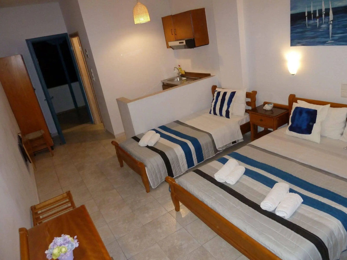 Dedes Apartments
